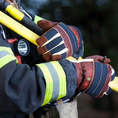 Top 5 Best Firefighting Gloves 2022: Reviews, Buying Guide &amp; Best Deals