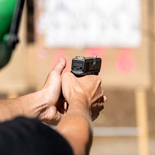 How to Aim a Pistol with 3 Dot Sights: Tips for Accuracy